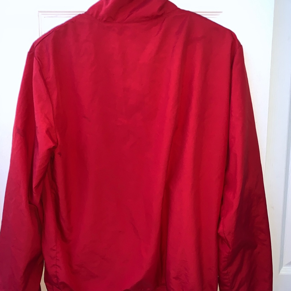 Wind breaker